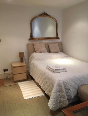 Room in a Shared Flat, Royal Avenue, SW3 - Photo 1