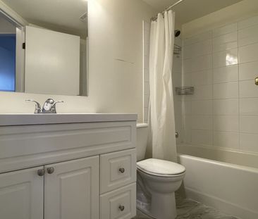 827 North Park Street, Victoria - Photo 2