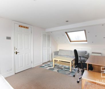 4 bedroom terraced house to rent - Photo 4