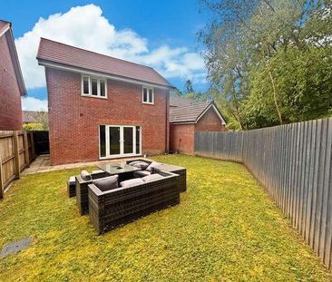 Smithills Vale, Bolton, BL1 - Photo 1