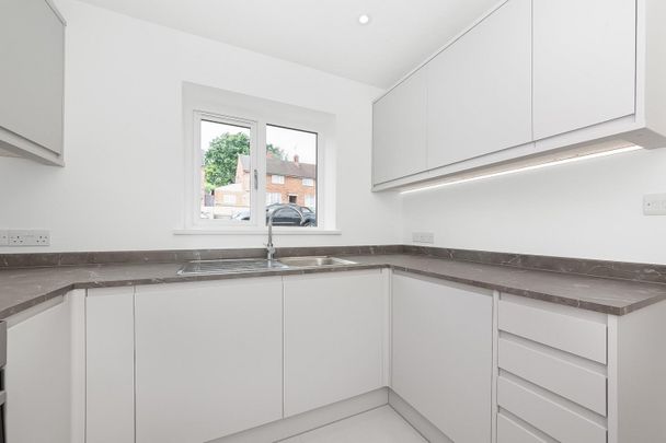 Whippendell Way, Orpington - Photo 1