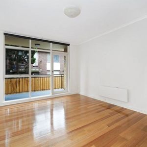 Compact apartment, great location! - Photo 2