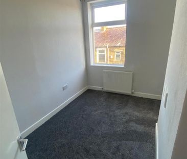 2 bed terraced house to rent in Reed Street, Burnley, BB11 - Photo 4