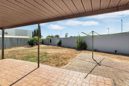 Well-Maintained 3-Bedroom Home - Photo 3