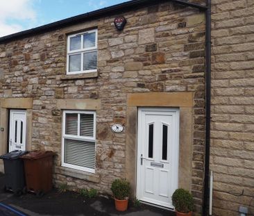 2 bedroom terraced house to rent - Photo 1