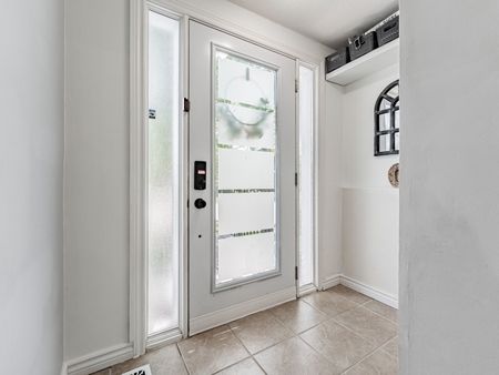 For Lease - 2445 Homelands Drive Unit# 4, Mississauga, Ontario - Photo 4