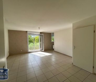 Location Appartement 2 pièces 54m² PARAY LE MONIAL 71600 - Photo 1