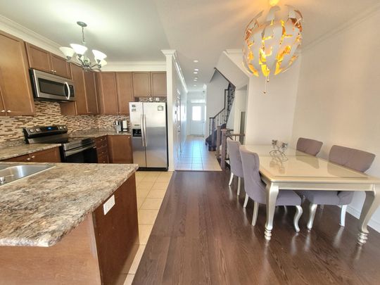 For Lease - 30 Lorenzo Circle, Brampton, Ontario - Photo 1