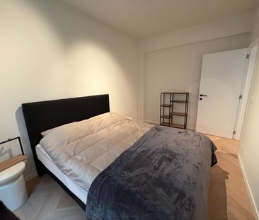 Volledig gerenoveerd appartement met twee slaapkamers. Dit instapkl... - Photo 4