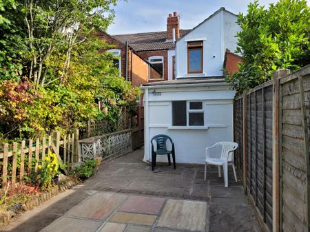 77 Kitchener Road Birmingham - Photo 3