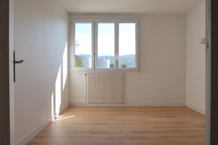 Location Appartement 3 pièces 58m² ST ETIENNE 42100 - Photo 2