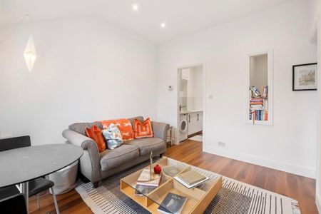 1 bedroom flat to rent - Photo 2