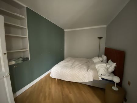 Location Appartement 2 pièces 52m² PARIS 1er - Photo 5