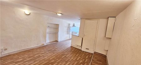Location Appartement 1 pièce 38m² GONFARON 83590 - Photo 2