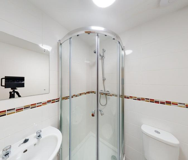 3 bedroom apartment to rent - Photo 6 | Rentumo
