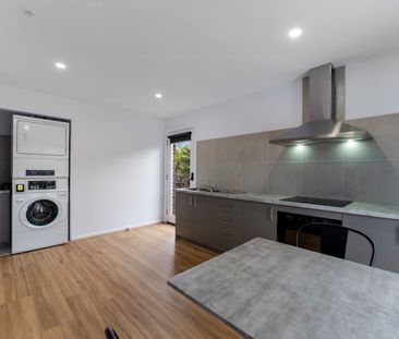 ROOMS FOR RENT – Brand New Spacious Rooming House! Private Room wit... - Photo 6