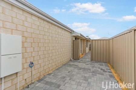 Dual Living- Offering Unit B with Open Car Space - Photo 5