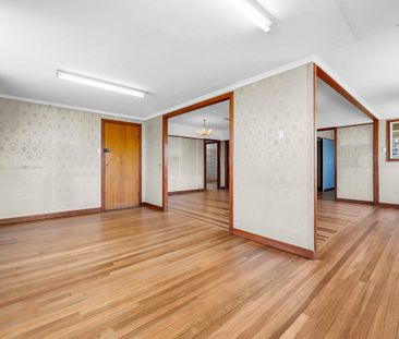 Live the beachside dream every day! - Photo 1