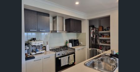 HOME FOR LEASE - Photo 4