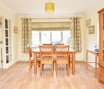 3 bedroom detached bungalow to rent - Photo 5