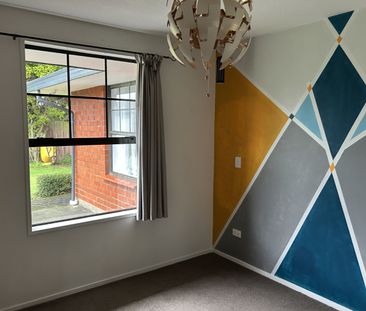 11 Fiona Place, Hornby - Photo 1