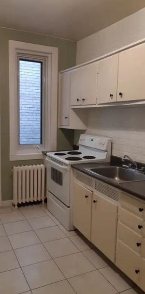 Grand 5½ à NDG (Village Monkland) - à deux pas du métro Villa-Maria, disponible pour juillet - Photo 1