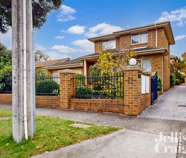 2/26 Edwards Street, Burwood - Photo 2