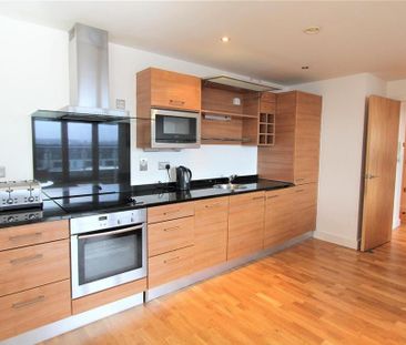 2 bedroom flat to rent - Photo 6