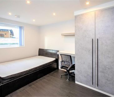 5 bedroom terraced house to rent - Photo 4