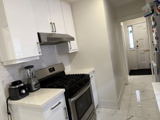 For Lease - 23 Fairbank Avenue, Toronto, Ontario - Photo 1