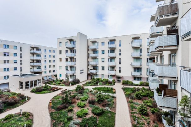 Łódź, Polesie, Obywatelska - Photo 1