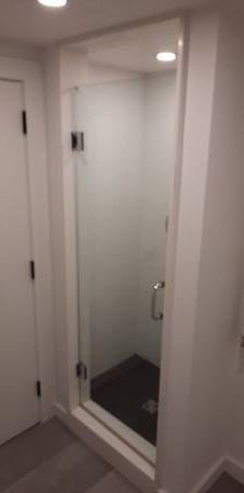 1 Bedroom w/ensuite laundry minutes from High Park - Photo 1