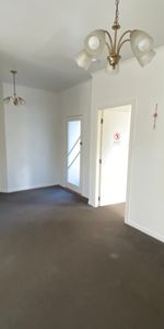 JAMES STREET - Photo 4