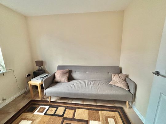 Spruce Road, Nuneaton, CV10 - Photo 1