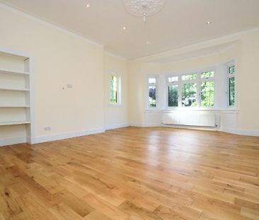 4 bedroom detached house to rent - Photo 3