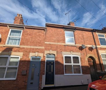 3 bedroom terraced house to rent - Photo 6