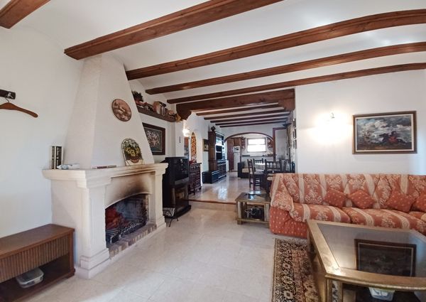 Villa for rent in Javea with 3 bedrooms LONG TERM