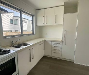 b/35 Tabitha Crescent, Henderson - Photo 3