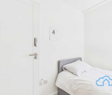 RM4 Eastmead | Farnborough | GU14 7SA - Photo 1