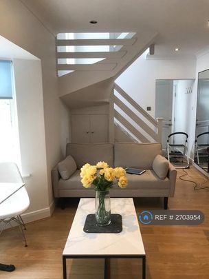 1 bedroom semi-detached house to rent - Photo 1