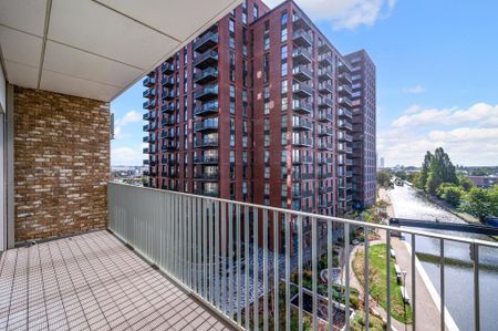 3 bedroom apartment to rent - Photo 3