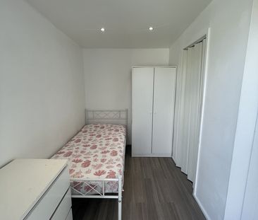 Studio Flat, Bennett Road, E13 - Photo 4