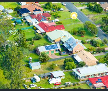 Family-Friendly 3-Bedroom Home with Modern Features - Photo 5