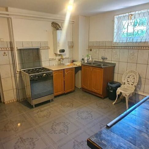 Wynajem, bezczynszowe 3 pokoje w Kijewie. - Photo 1