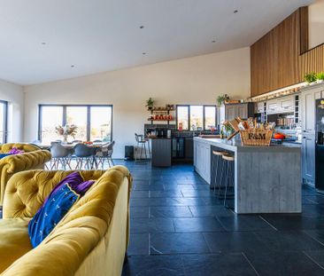 4 bedroom detached house to rent - Photo 4