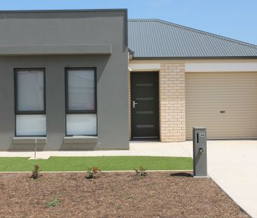 Modern 3 Bedroom Property in Paralowie - Photo 4