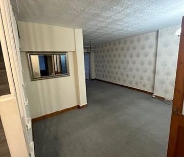 3 Bed Semi-Detached House, Thurlston Crescent, M8 - Photo 6