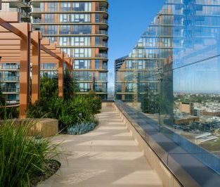1BED PLUS STUDY with Harbour Bridge View - Photo 1