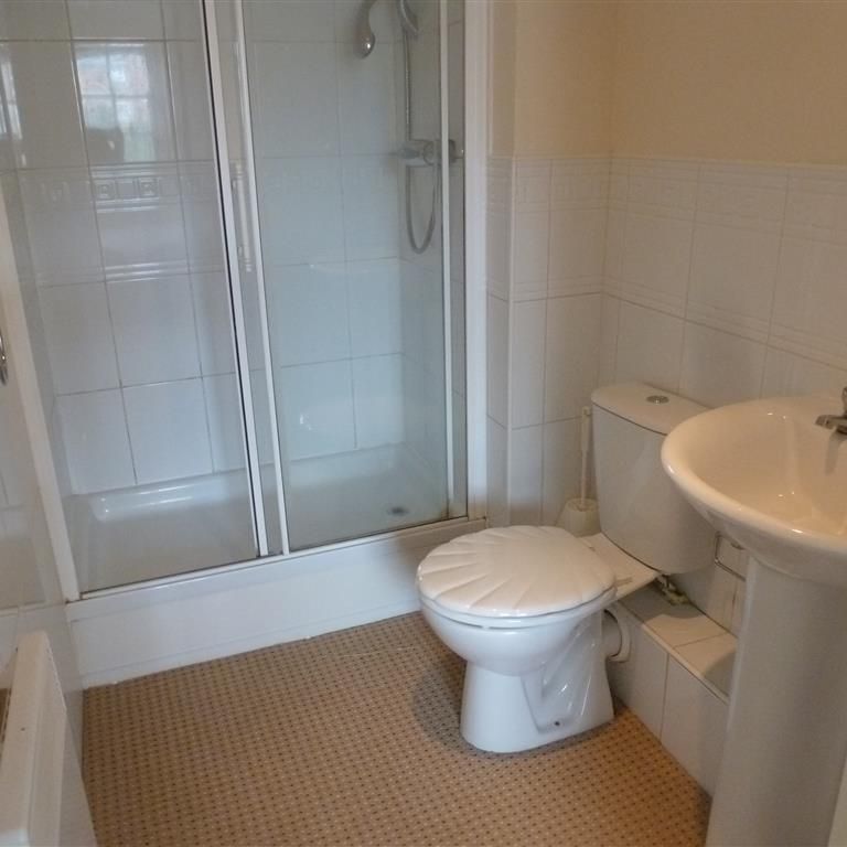 Albany Gardens, Colchester - Photo 1