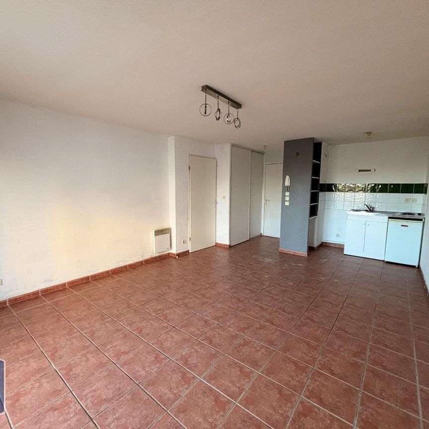 Location Appartement 2 pièces 42m² FORCALQUIER 04300 - Photo 1